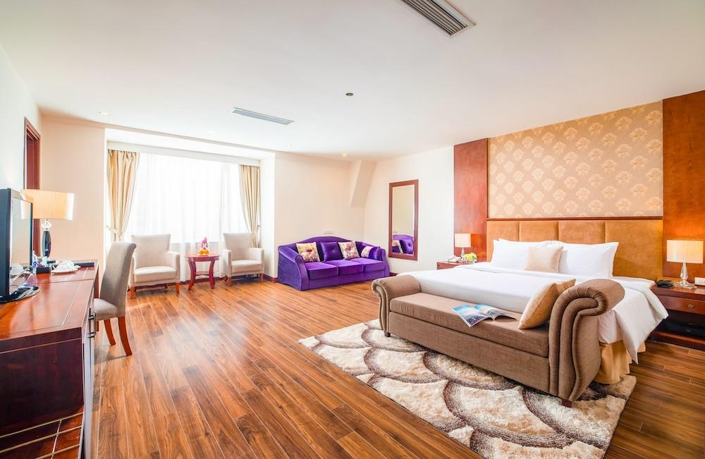 Nesta Ha Noi 4*